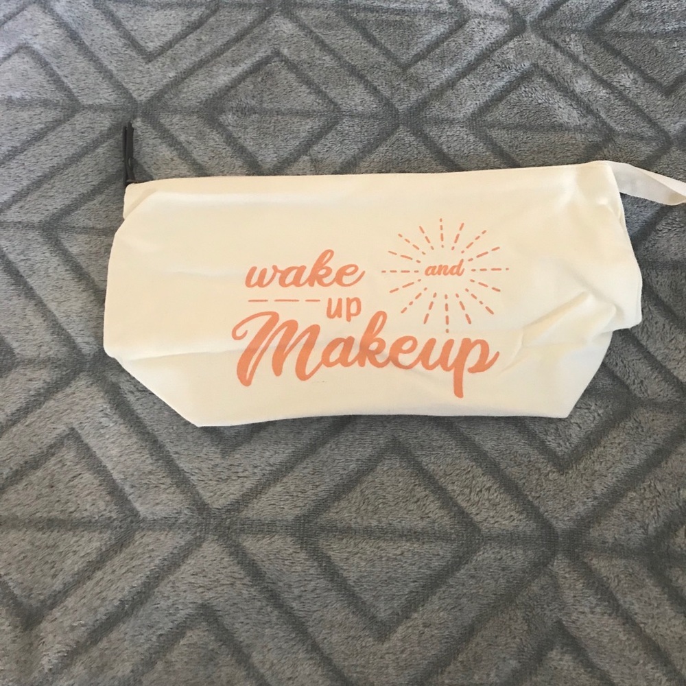 Make-up Bag (Wake up and Make-up)